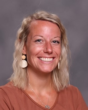 Anna McClain 